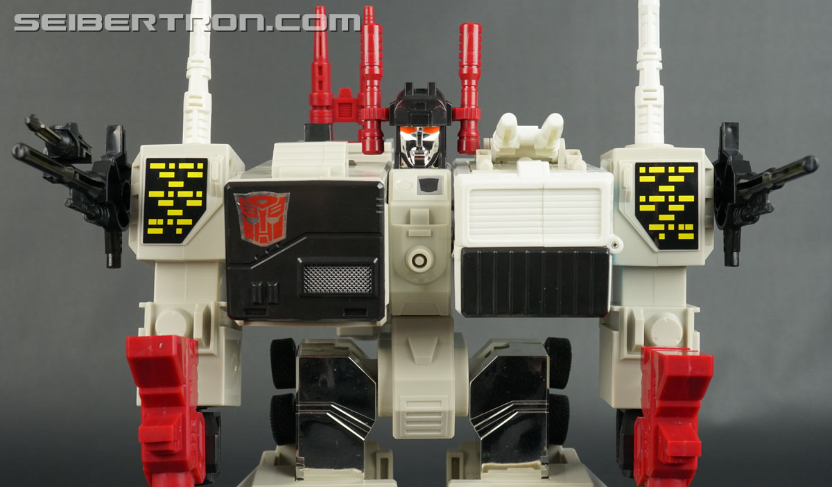Transformers Encore Metroplex (Reissue) (Image #130 of 163)