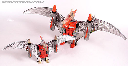 Smallest Transformers Swoop (Bombardier Elf) (Image #69 of 148)
