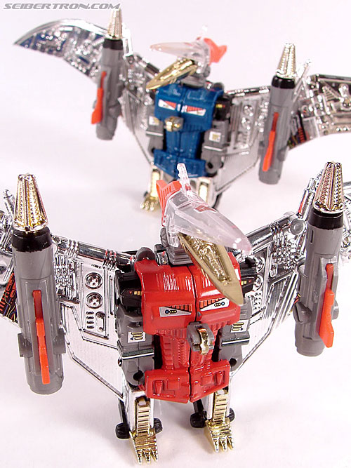 Smallest Transformers Swoop (Bombardier Elf) (Image #81 of 148)