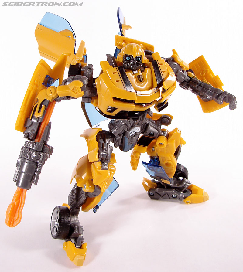 Transformers Revenge of the Fallen Ultimate Bumblebee Battle Charged Toy  Gallery (Image #148 of 149)