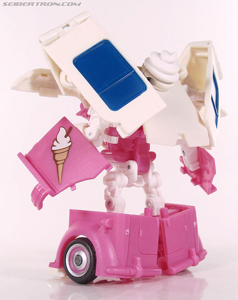 Transformers Revenge of the Fallen Mudflap (Ice Cream Truck) (Image #60 of 96)