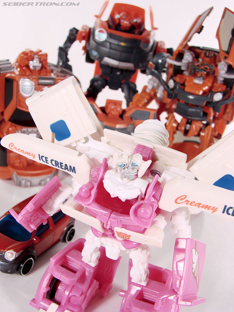 Transformers Revenge of the Fallen Mudflap (Ice Cream Truck) (Image #89 of 96)