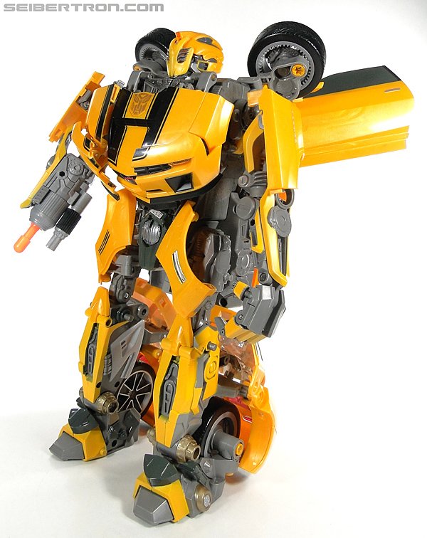 Transformers Revenge of the Fallen Ultimate Bumblebee Battle Charged (Image #146 of 149)