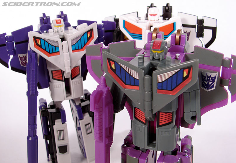 Transformers e-Hobby Exclusives Astrotrain (Image #115 of 132)