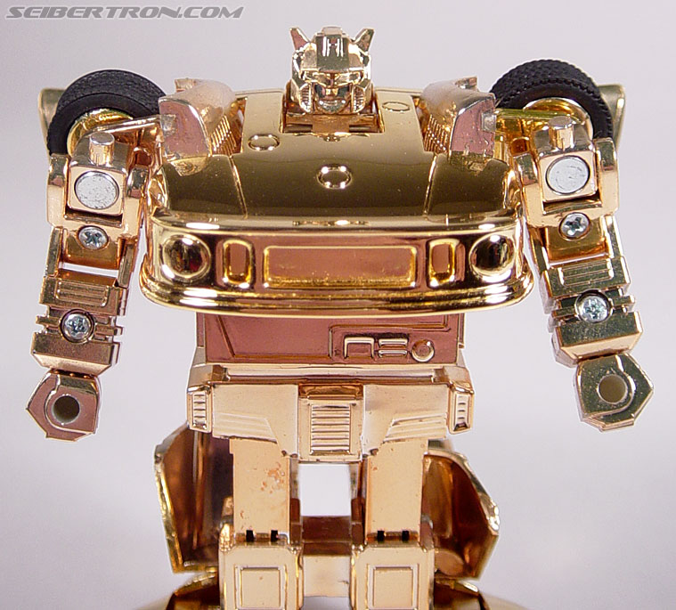 Transformers e-Hobby Exclusives Gold Jazz (Golden Lagoon version) (Image #28 of 55)