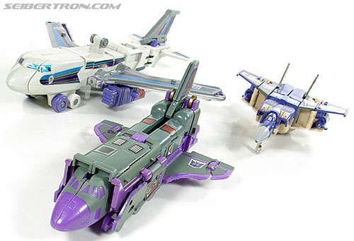 Transformers e-Hobby Exclusives Astrotrain (Image #40 of 132)