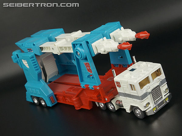 Transformers Generation One Ultra Magnus (Reissue) (Image #35 of 231)
