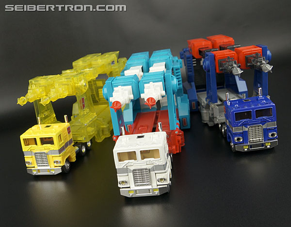 Transformers Generation One Ultra Magnus (Reissue) (Image #93 of 231)