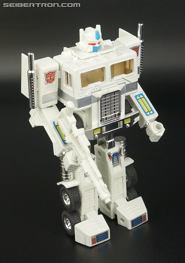 Transformers Generation One Ultra Magnus (Reissue) (Image #102 of 231)