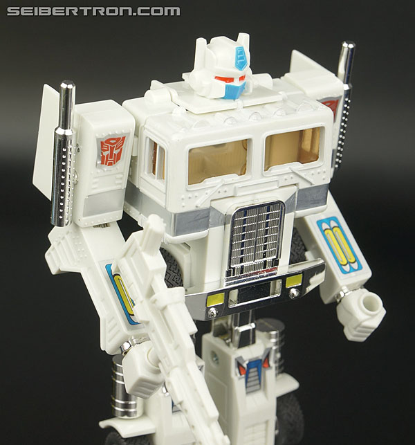 Transformers Generation One Ultra Magnus (Reissue) (Image #107 of 231)