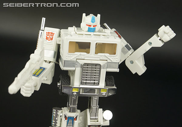 Transformers Generation One Ultra Magnus (Reissue) (Image #129 of 231)
