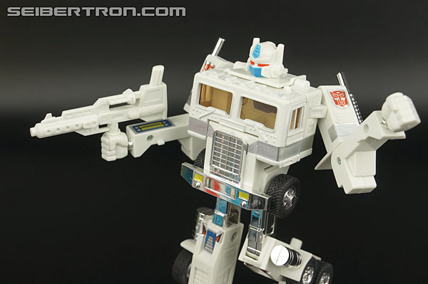 Transformers Generation One Ultra Magnus (Reissue) (Image #131 of 231)