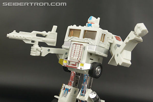 Transformers Generation One Ultra Magnus (Reissue) (Image #134 of 231)