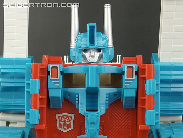 Transformers Generation One Ultra Magnus (Reissue) (Image #163 of 231)