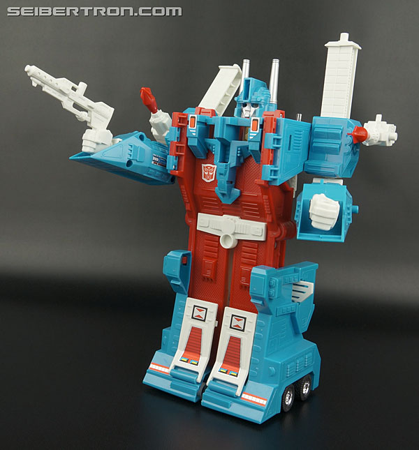 Transformers Generation One Ultra Magnus (Reissue) (Image #187 of 231)
