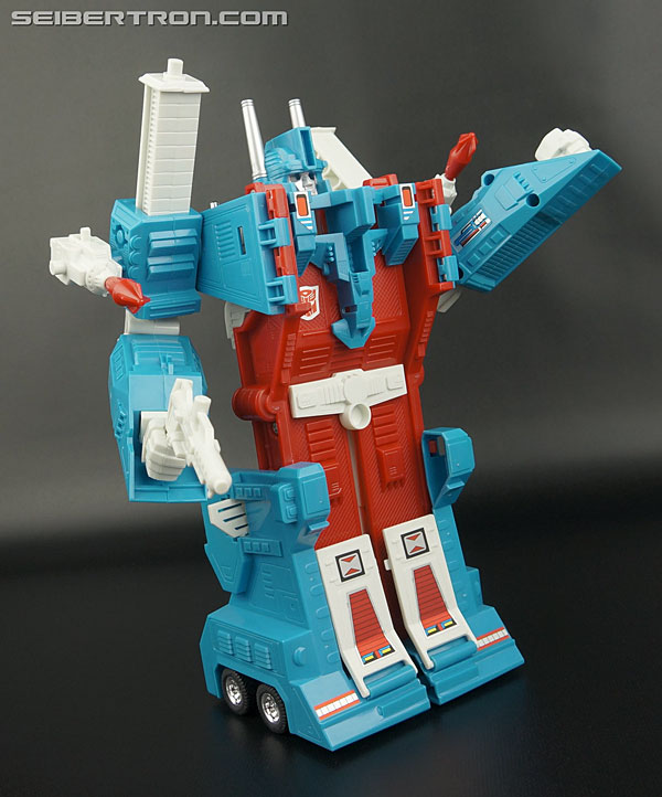 Transformers Generation One Ultra Magnus (Reissue) (Image #198 of 231)