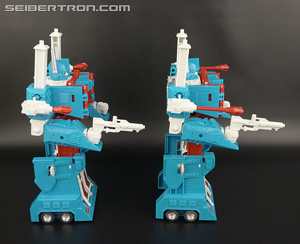 Transformers Generation One Ultra Magnus (Reissue) (Image #201 of 231)