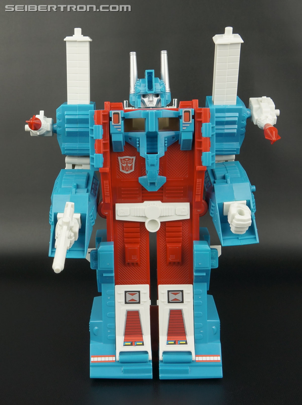 Transformers Generation One Ultra Magnus (Reissue) (Image #161 of 231)