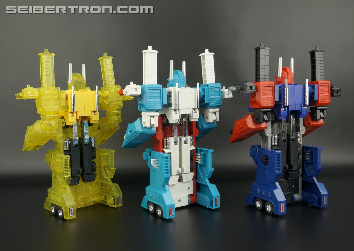 Transformers Generation One Ultra Magnus (Reissue) (Image #216 of 231)