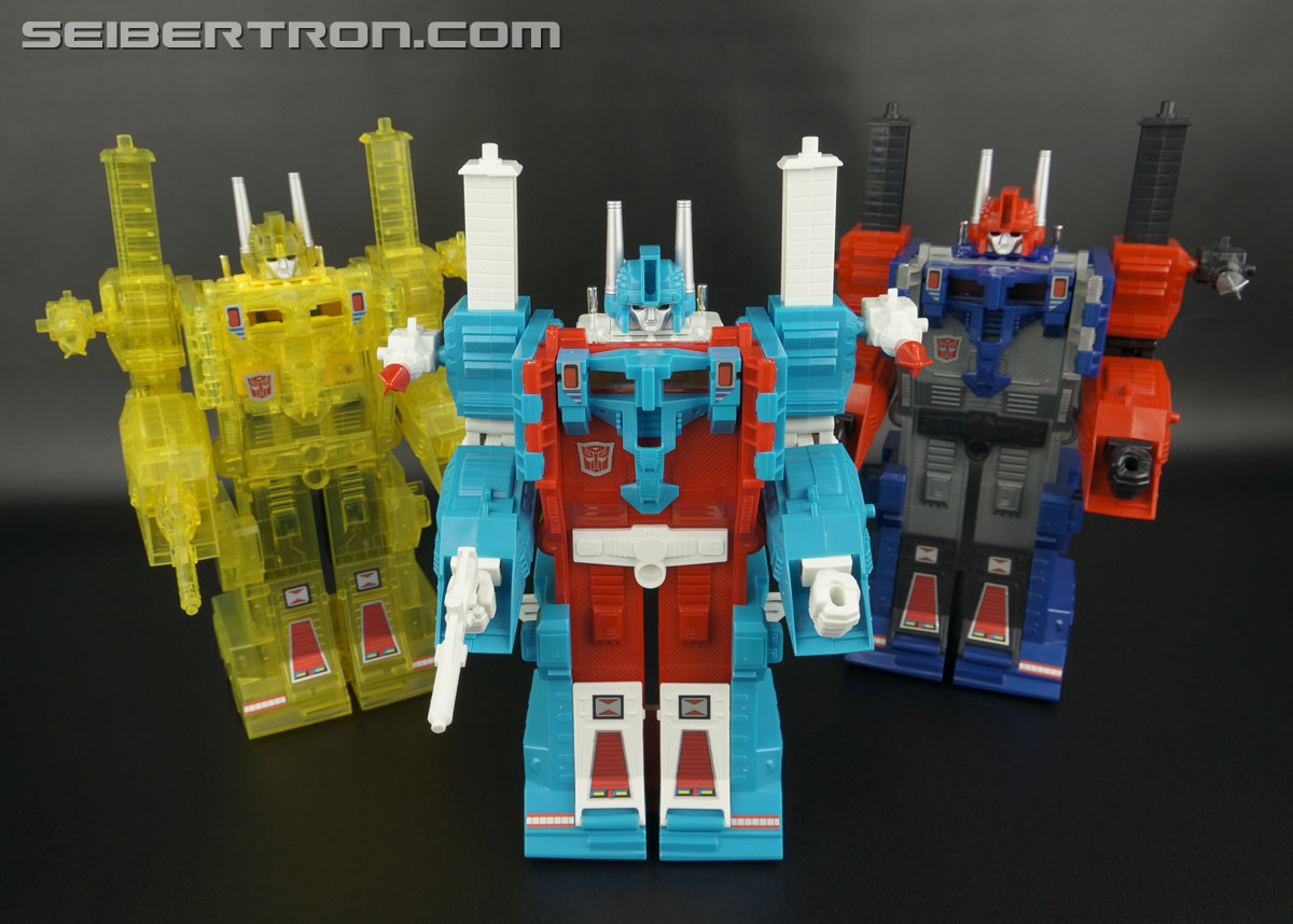 Transformers Generation One Ultra Magnus (Reissue) (Image #221 of 231)