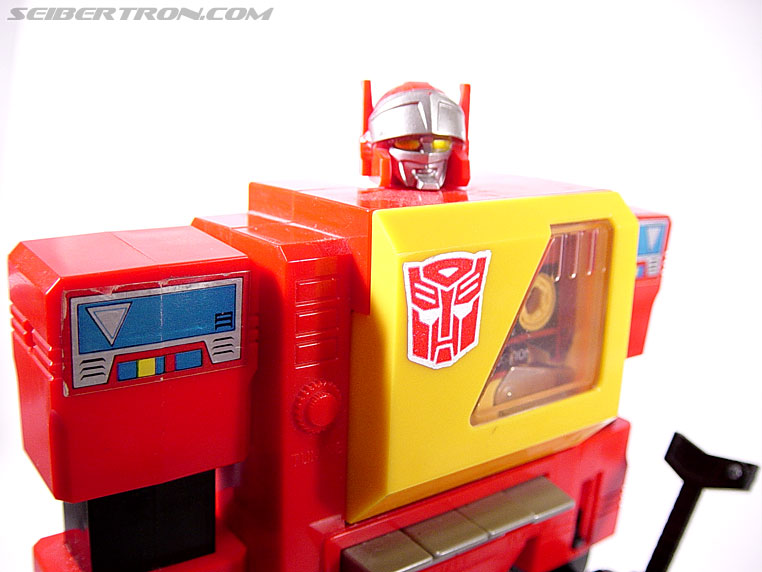 Transformers G1 1985 Blaster (Broadcast) (Image #26 of 35)