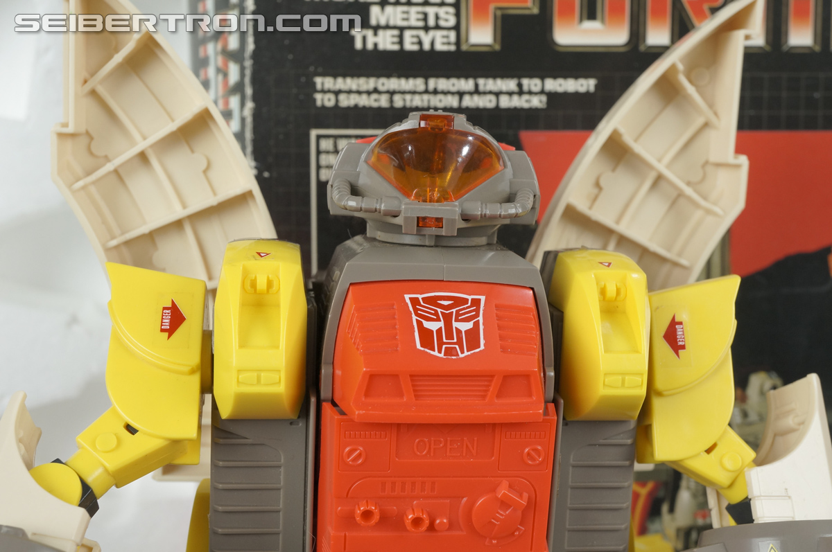 Transformers G1 1985 Omega Supreme (Image #125 of 141)