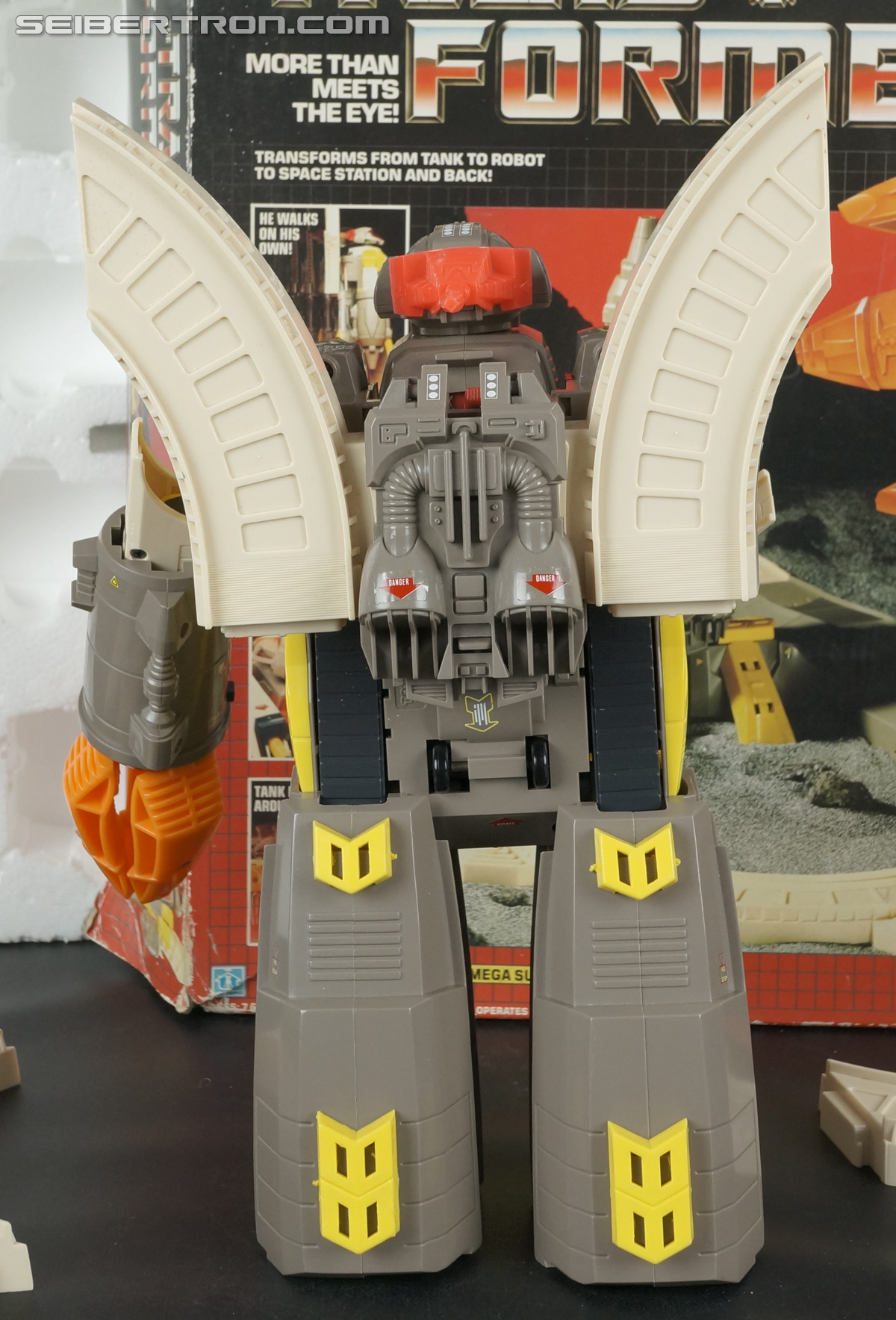 Transformers G1 1985 Omega Supreme (Image #128 of 141)