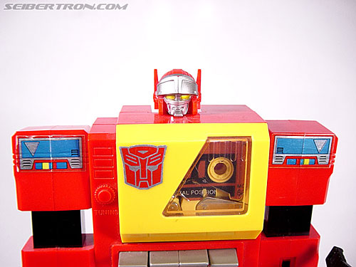 Transformers G1 1985 Blaster (Broadcast) (Image #28 of 35)