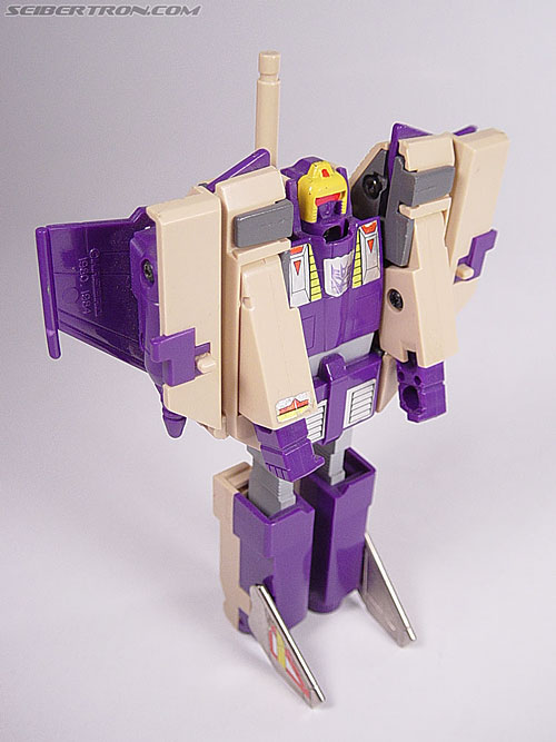 Transformers G1 1985 Blitzwing (Image #32 of 50)