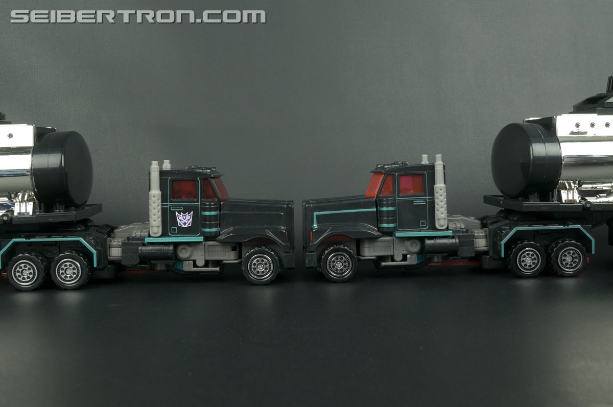 Transformers Car Robots Scourge (Black Convoy) (Image #53 of 203)