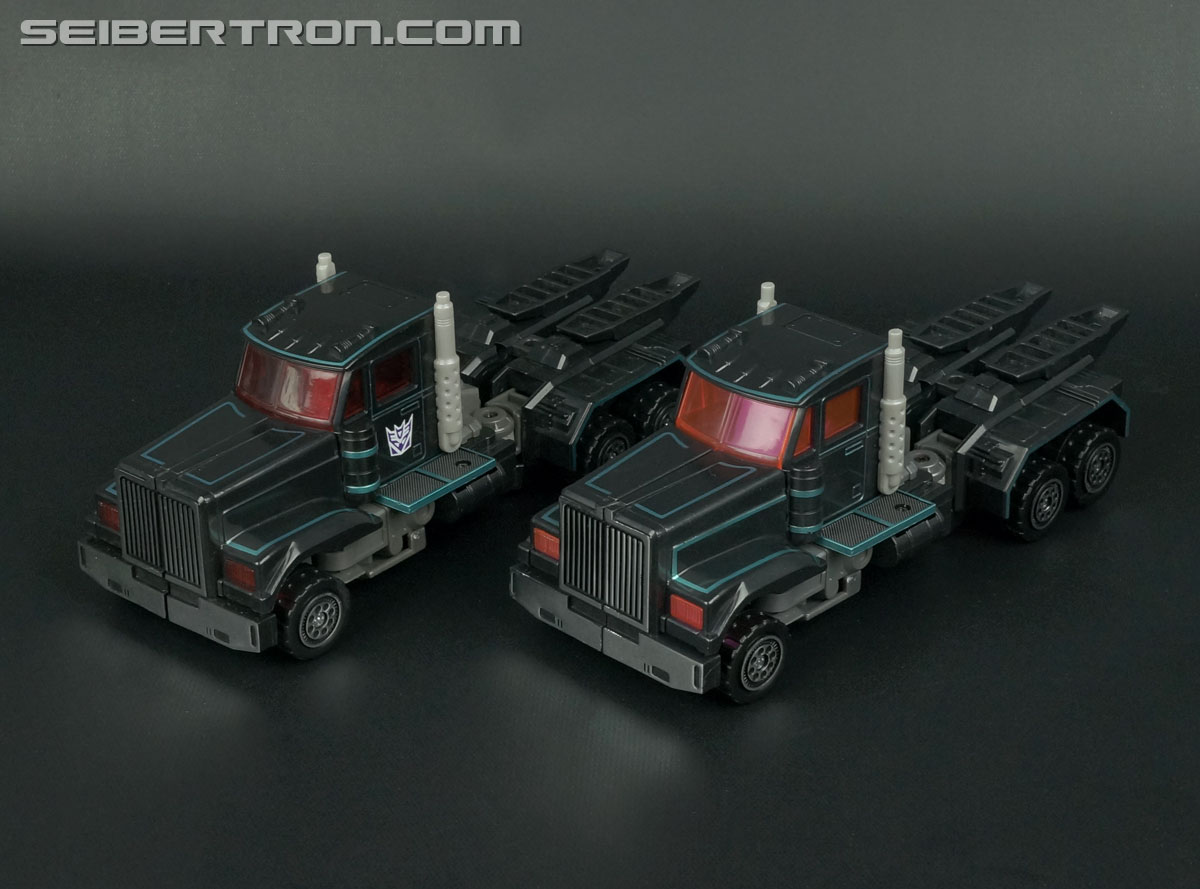 Transformers Car Robots Scourge (Black Convoy) (Image #63 of 203)