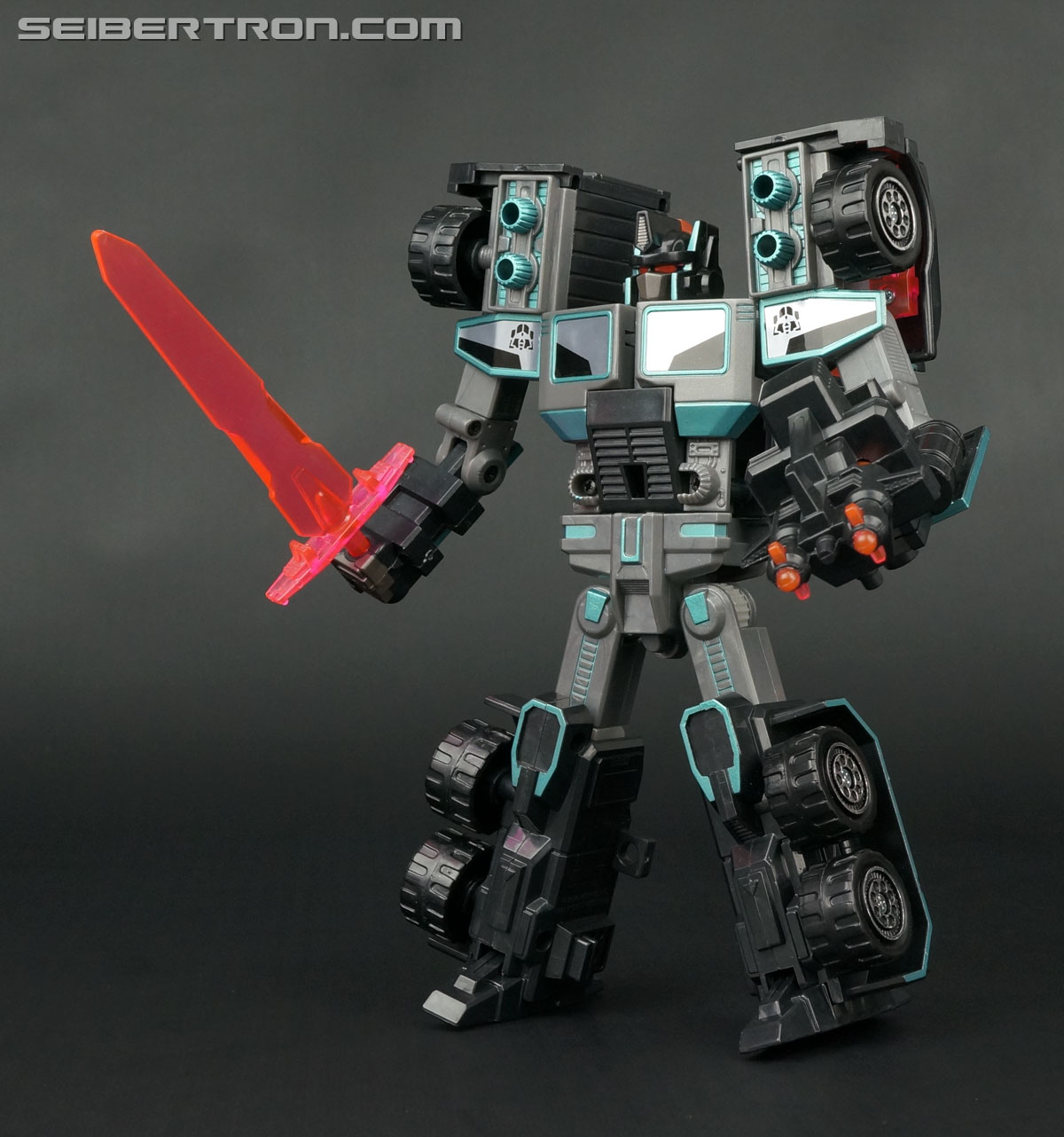 Transformers Car Robots Scourge (Black Convoy) (Image #85 of 203)