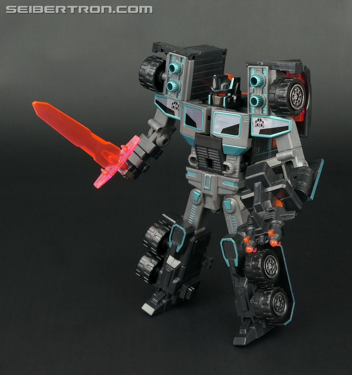 Transformers Car Robots Scourge (Black Convoy) (Image #86 of 203)