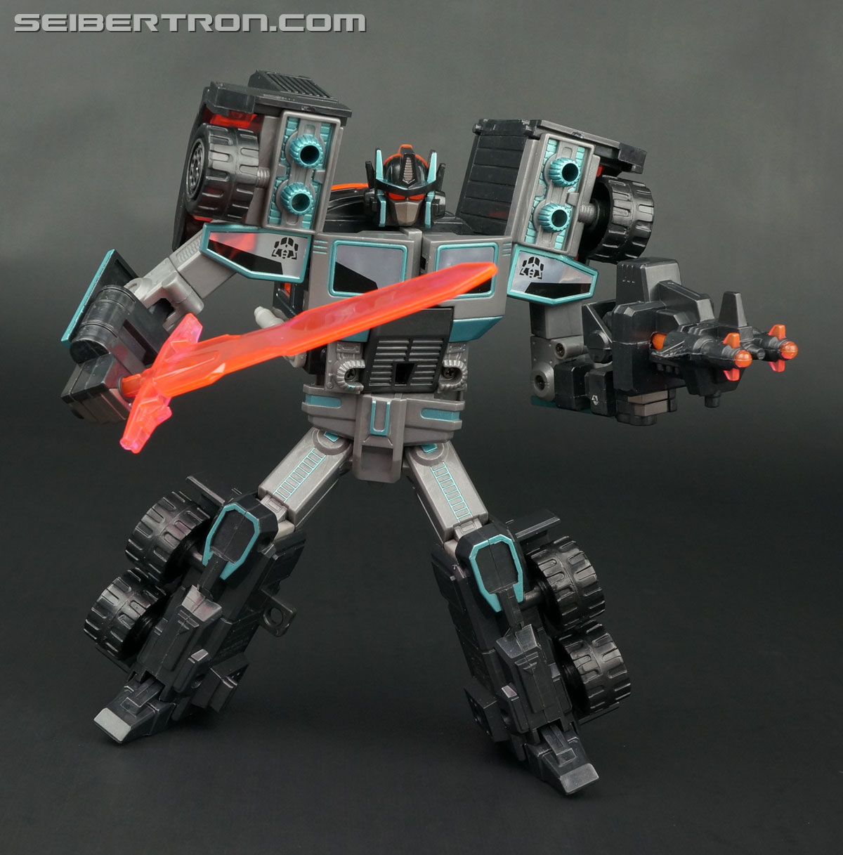 Transformers Car Robots Scourge (Black Convoy) (Image #105 of 203)
