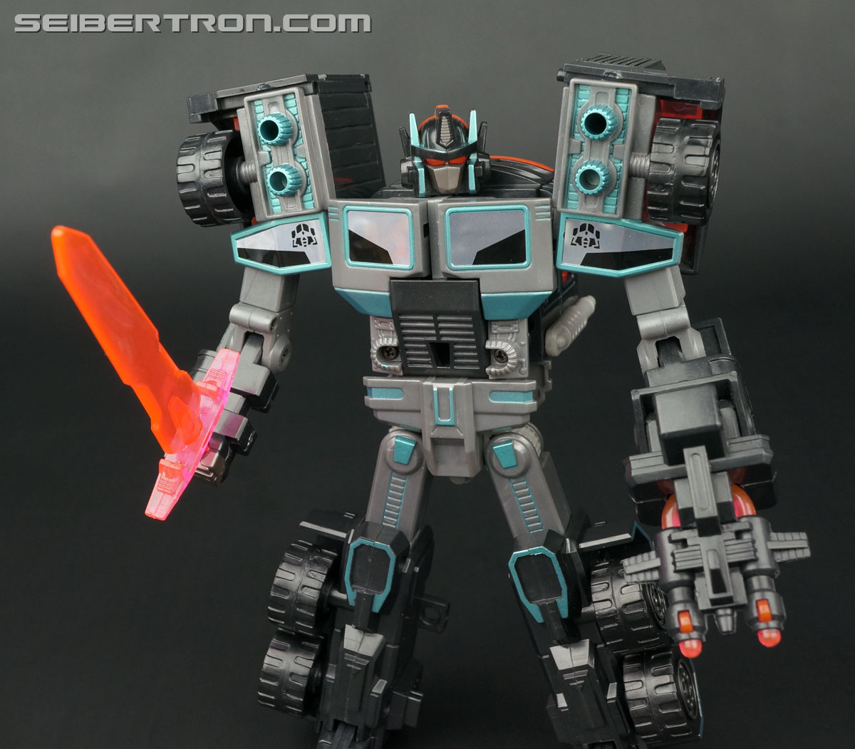 Transformers Car Robots Scourge (Black Convoy) (Image #126 of 203)