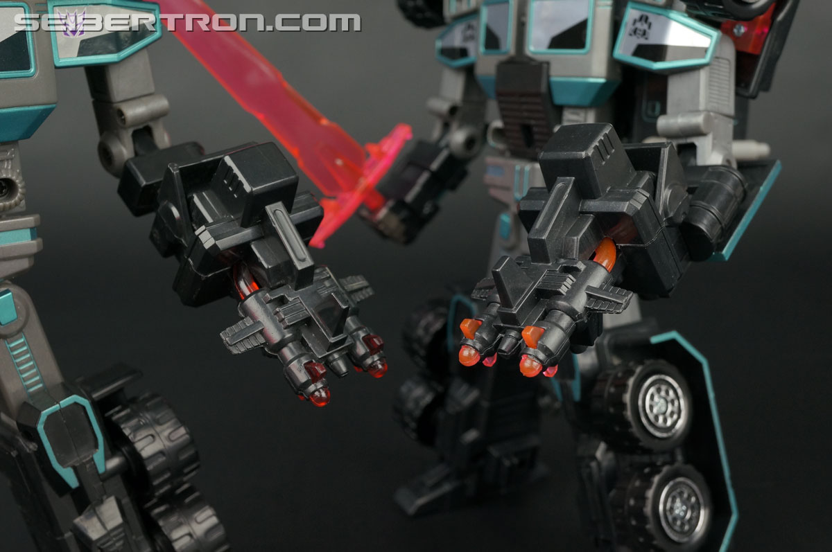 Transformers Car Robots Scourge (Black Convoy) (Image #174 of 203)