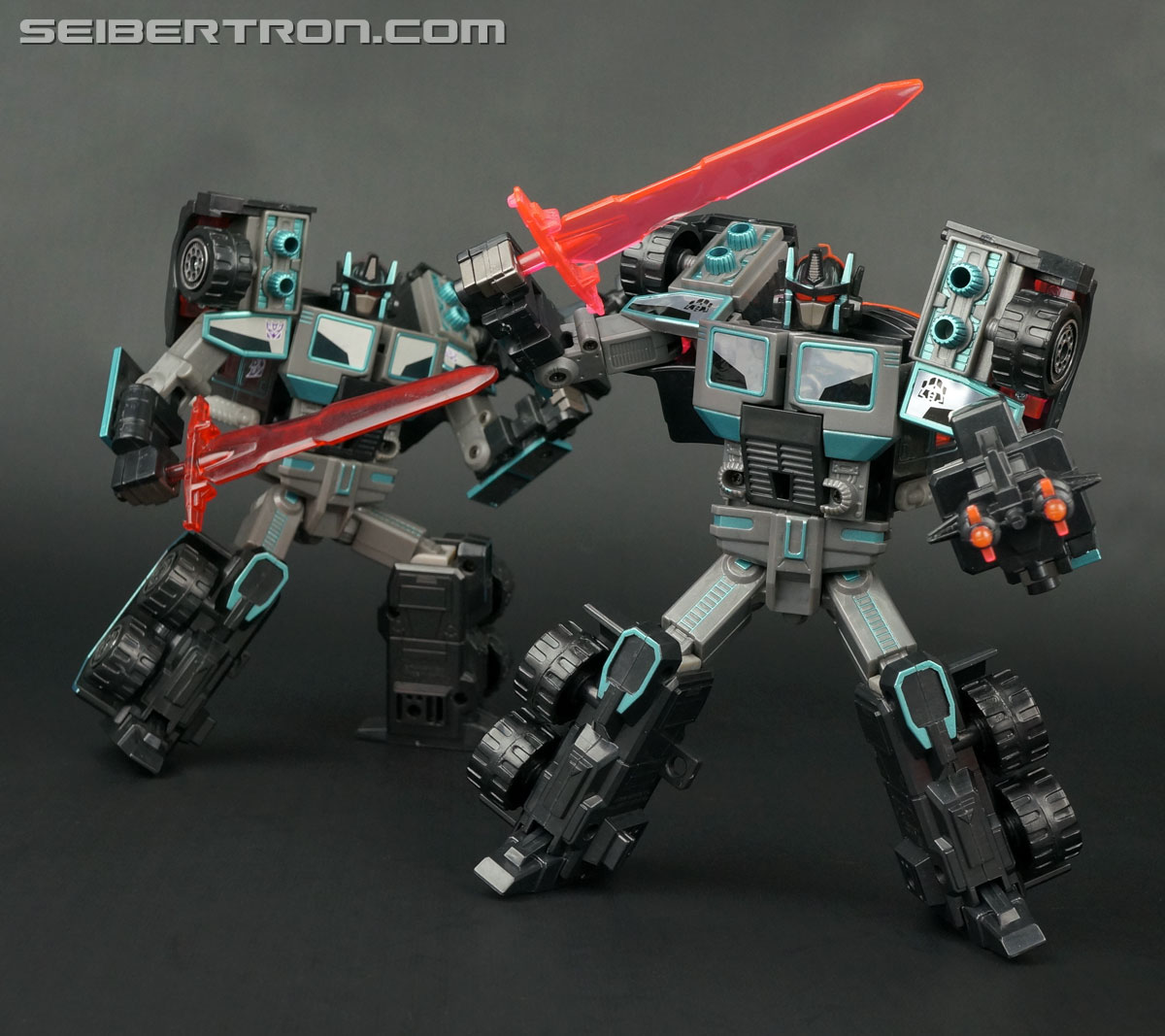 Transformers Car Robots Scourge (Black Convoy) (Image #182 of 203)