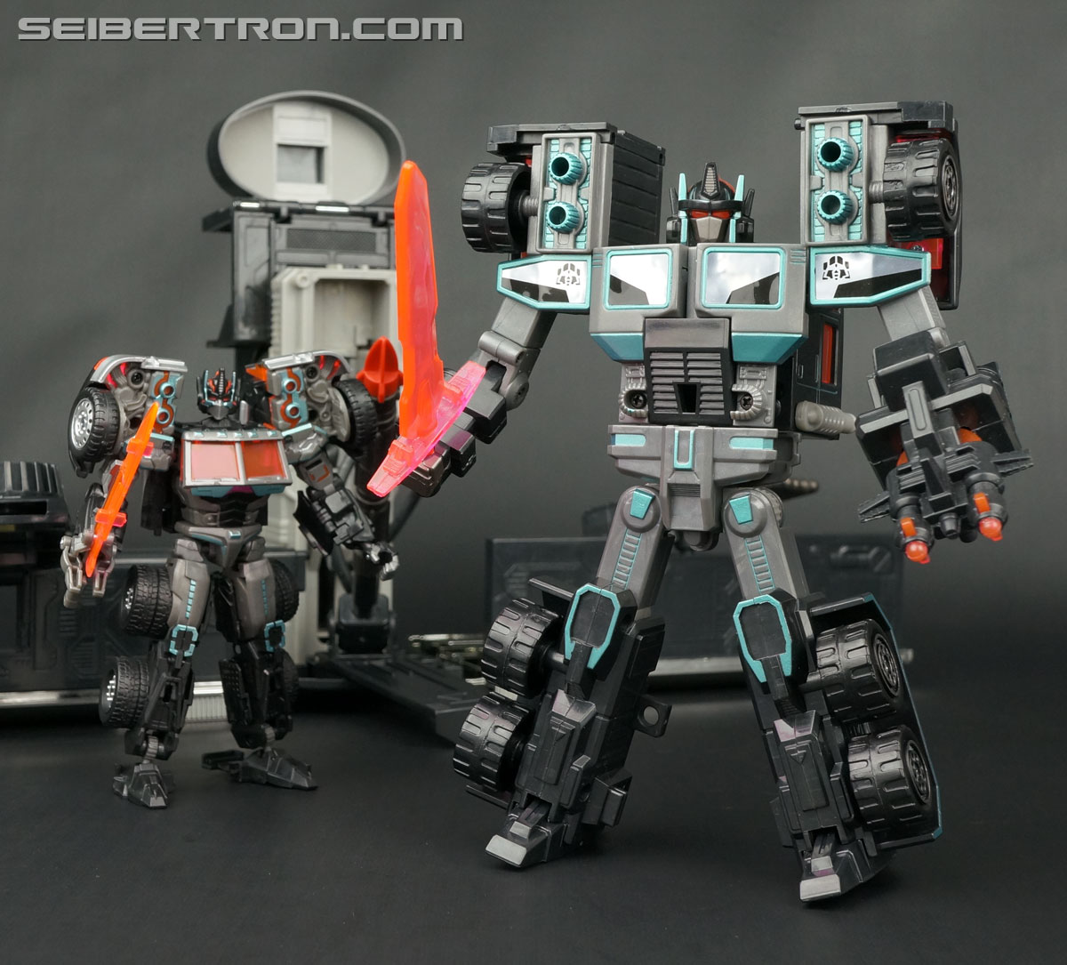 Transformers Car Robots Scourge (Black Convoy) (Image #203 of 203)