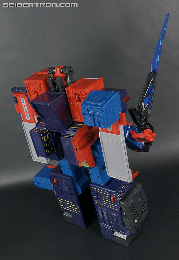 fortress maximus transformer toy