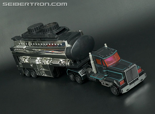 Transformers Car Robots Scourge (Black Convoy) (Image #21 of 203)