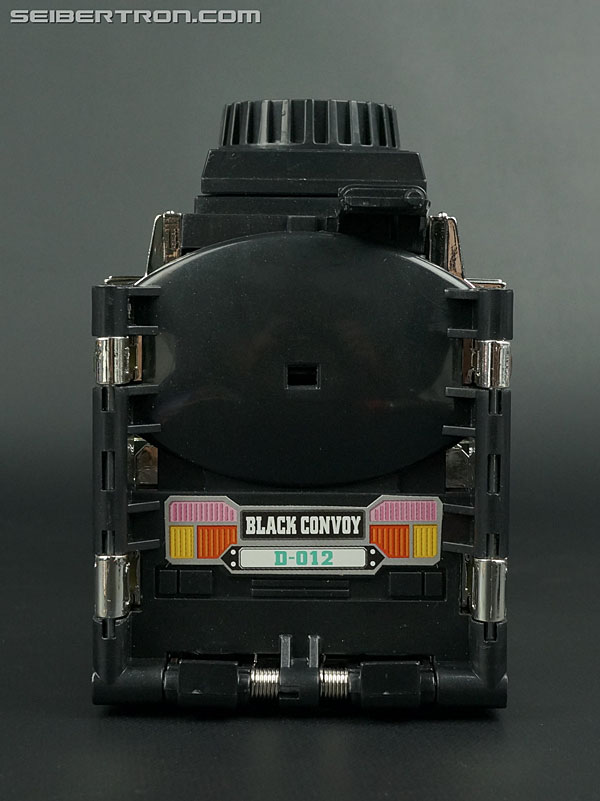 Transformers Car Robots Scourge (Black Convoy) (Image #27 of 203)