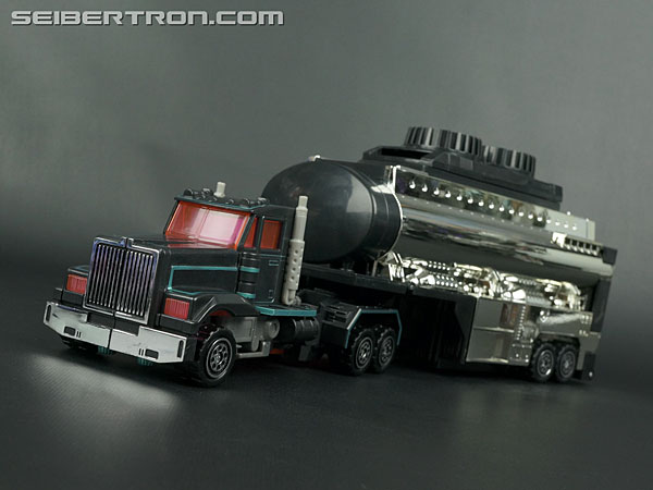 Transformers Car Robots Scourge (Black Convoy) (Image #31 of 203)