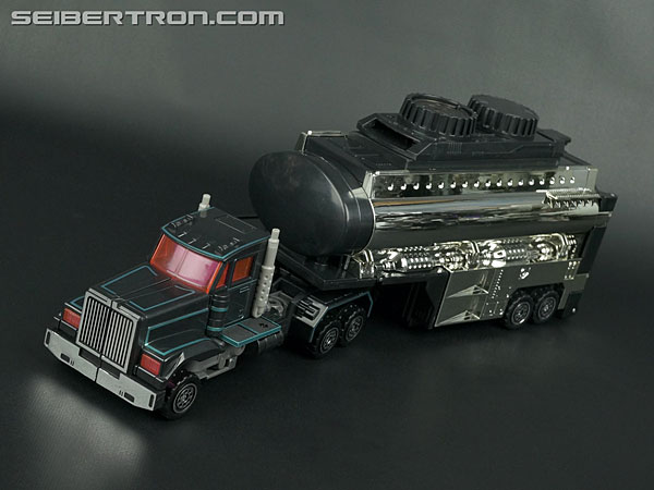 Transformers Car Robots Scourge (Black Convoy) (Image #32 of 203)