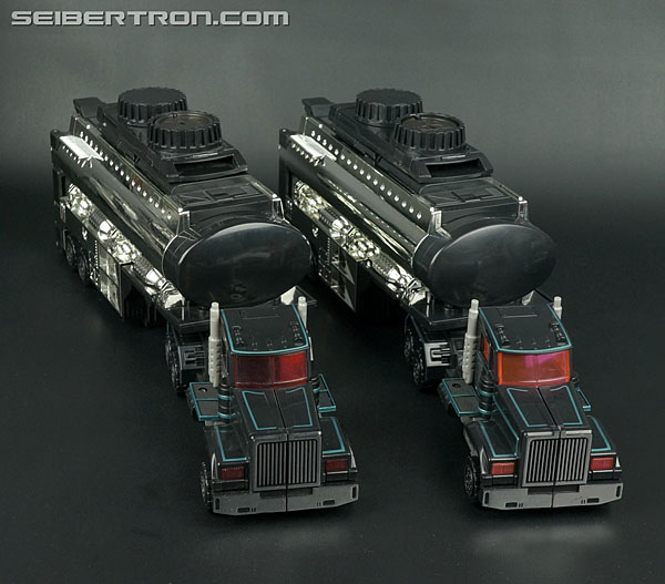 Transformers Car Robots Scourge (Black Convoy) (Image #48 of 203)