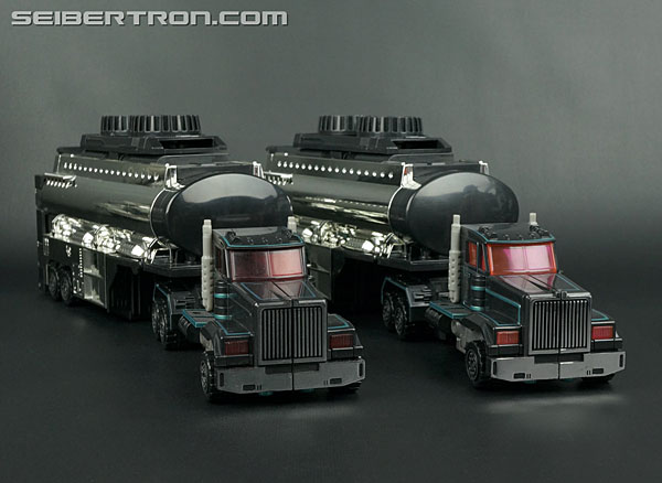 Transformers Car Robots Scourge (Black Convoy) (Image #49 of 203)