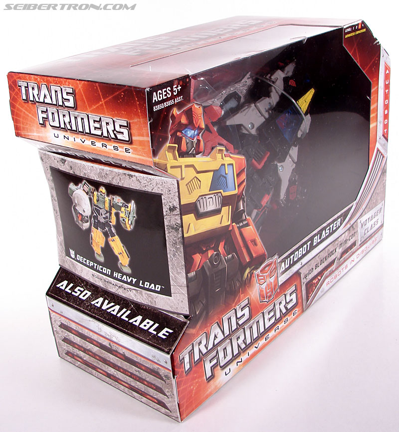Transformers Universe - Classics 2.0 Blaster (Image #3 of 132)