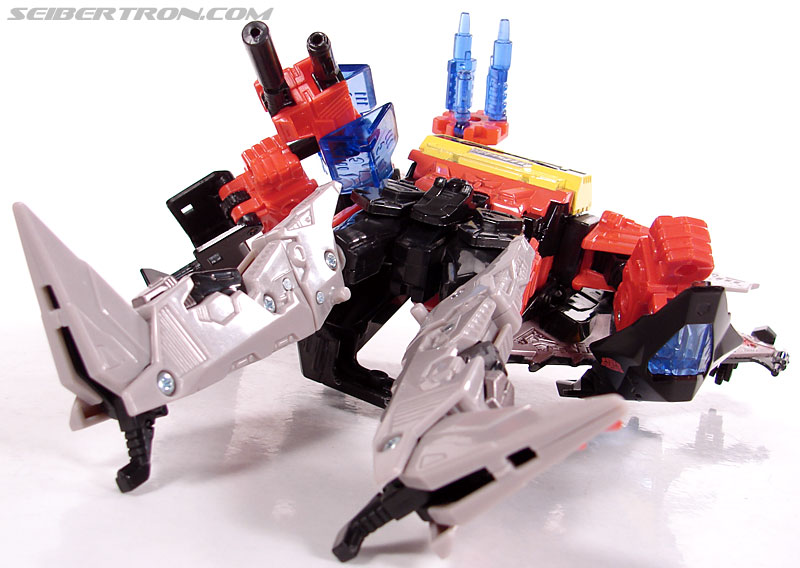 Transformers Universe - Classics 2.0 Blaster (Image #92 of 132)