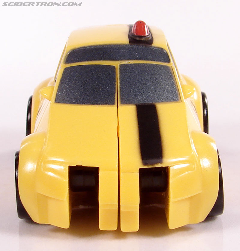 Transformers Universe - Classics 2.0 Bumblebee (Image #11 of 52)