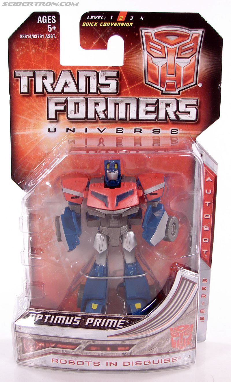 Transformers Universe - Classics 2.0 Optimus Prime (Image #1 of 53)