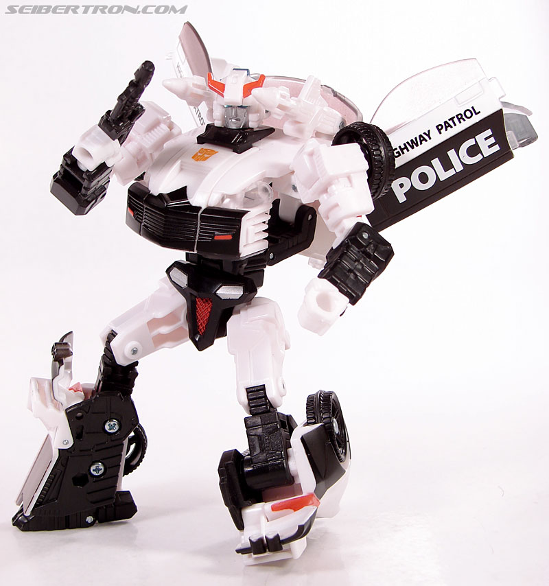 Transformers Universe - Classics 2.0 Prowl (Image #106 of 138)